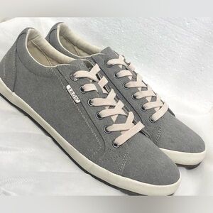 Taos Footwear Gray Canvas Sneakers